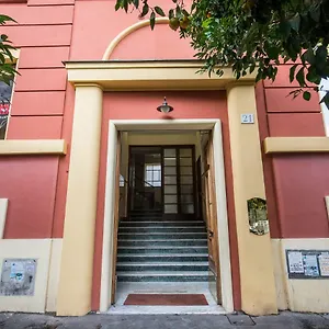 Insula Petri _ 2bdr , Rome Italy